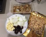 รูปขั้นตอนการทำที่ 1 ของ ไก่ผัดเม็ดมะม่วง