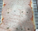 Foto del paso 3 de la receta: Pizza express con mortadela italiana, queso de crema camembert
