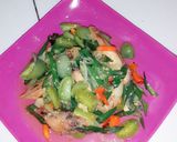 Foto langkah ke 1 dari resep Tongkol cabe ijo.