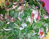 A picture of step 2 of Spinach moi moi.