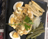 Foto del paso 4 de la receta: Bacalao en salsa de cebolla y espárragos