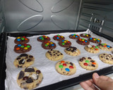 Gambar langkah 4 resipi Assorted Soft Cookies.