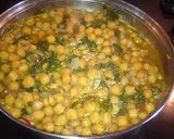 Foto del paso 3 de la receta: Garbanzos con espinacas
