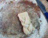 A picture of step 8 of Cinnamon butter roll.