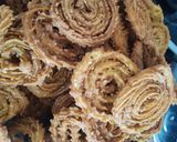 ચકરી (Chakri Recipe In Gujarati) રેસીપી સ્ટેપ5ફોટો