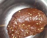 Foto langkah ke 3 dari resep Cookies Coklat Kacang Choco Chips.