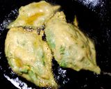 A picture of step 2 of Spinach Pakoras.