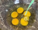 Foto langkah ke 2 dari resep Bolu Tape Singkong 5 Telur.