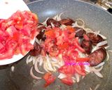 Une image de l'étape 3 de ROUGAIL SAUCISSES FUMÉES aux GROS PIMENTS (spécialité Réunionnaise).