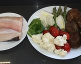 Foto del paso 1 de la receta Merluza a la plancha con hortalizas salteadas