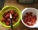 Foto del paso 2 de la receta: 31. Fresas con leche