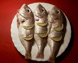 Foto del paso 17 de la receta: Brecas al romero en salsa especiada de tomate
