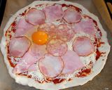 Sonkás pizza recept fázis 8 fotója