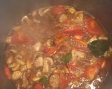 Foto langkah ke 3 dari resep Tomyam udang jamur.