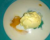 A picture of step 4 of Raisins cupcake.
