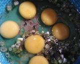Foto langkah ke 3 dari resep Telur Dadar Segitiga.