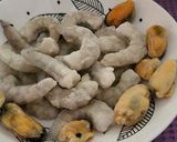 Foto del paso 5 de la receta Plumas con langostinos, almejas y verduritas