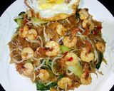 Foto langkah ke 6 dari resep Kwetiau Goreng Yummy.