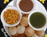 A picture of step 4 of Pani Puri.