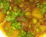 A picture of step 3 of Aloo matar ki sabji.
