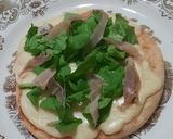 Foto del paso 5 de la receta: Pizzetas con jamón crudo y rúcula