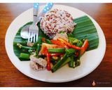 รูปขั้นตอนการทำที่ 3 ของ ผัดดอกต้นหอม,,,🐷🍅🍛🍅🐷