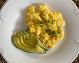 Foto del paso 2 de la receta: Huevos revueltos saludables fáciles