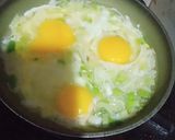Foto langkah ke 5 dari resep 89.Telor Ceplok Khas Pontianak.