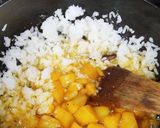 A picture of step 4 of Mango Keshar Pulao.
