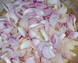A picture of step 1 of Qeema biryani.