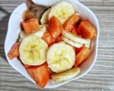 A picture of step 4 of Banana -pawpaw salad.