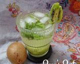 A picture of step 3 of Kiwi Mocktail.