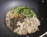 A picture of step 3 of Leftover Idly upma.