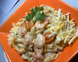 Foto del paso 6 de la receta: Macarrones con gambones al ajillo y cherrys