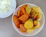 Hình bước làm 4 của món Bún cà ri gà