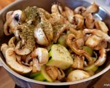 Une image de l'étape 5 de Poulet-riz-légumes vapeur au curry et curcuma.