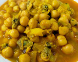 Foto del paso 7 de la receta: Potaje de garbanzos con bacalao y berberechos