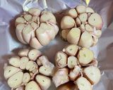Foto langkah ke 1 dari resep Garlic Cheese Butter Bread.