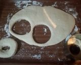 Foto del paso 5 de la receta Berlinas de diferentes formas con glaseado real