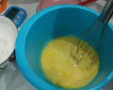 Foto langkah ke 3 dari resep Bolu Karamel | Bolu Sarangsemut Simpel Takaran Sendok.