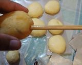 Foto langkah ke 7 dari resep Bomboloni coklat (donat isi coklat.