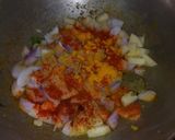 A picture of step 2 of Spicy Potato and Onion Curry.