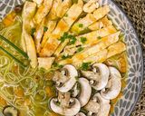 Foto del paso 3 de la receta: Maruchan casera con fideos de arroz, pollo y champiñones