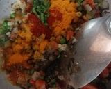 मटर पोहा(mutter poha recipe in hindi) रेसिपी चरण 2 फोटो
