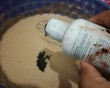 Foto langkah ke 4 dari resep Nagasari Cokelat Potong.
