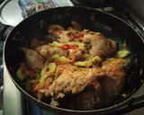 Foto del paso 5 de la receta: Pollo guisado con calabacín