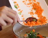 Foto langkah ke 1 dari resep Fu Yung Hai: Rasa Restoran Ga Pakai Ribet Buatnya.