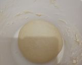 Foto del paso 1 de la receta: Pizza casera esponjosa de peperoni