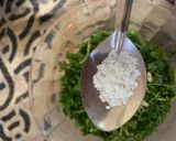 મેથી ભાજી નું સલાડ (Methi Bhaji Salad Recipe In Gujarati) રેસીપી સ્ટેપ2ફોટો