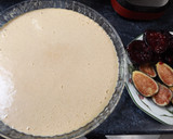 Foto del paso 2 de la receta: Pastel de ciruelas rojas y brevas
